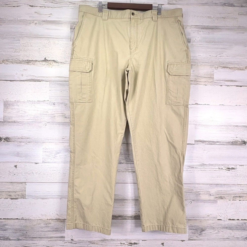 L.L.Bean Mens Classic Fit Beige Green Cotton Cargo Pants Size 42x32